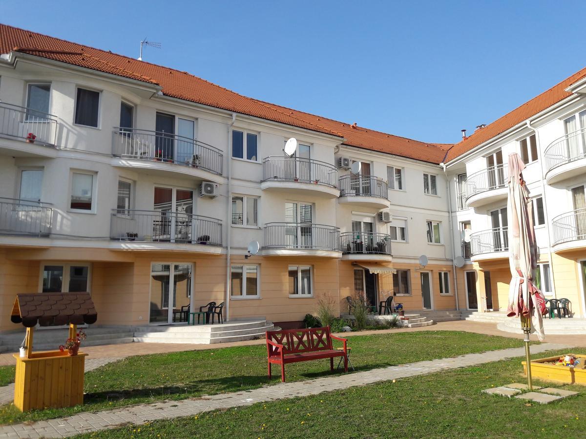 Happy Apartman Hajdúszoboszló المظهر الخارجي الصورة